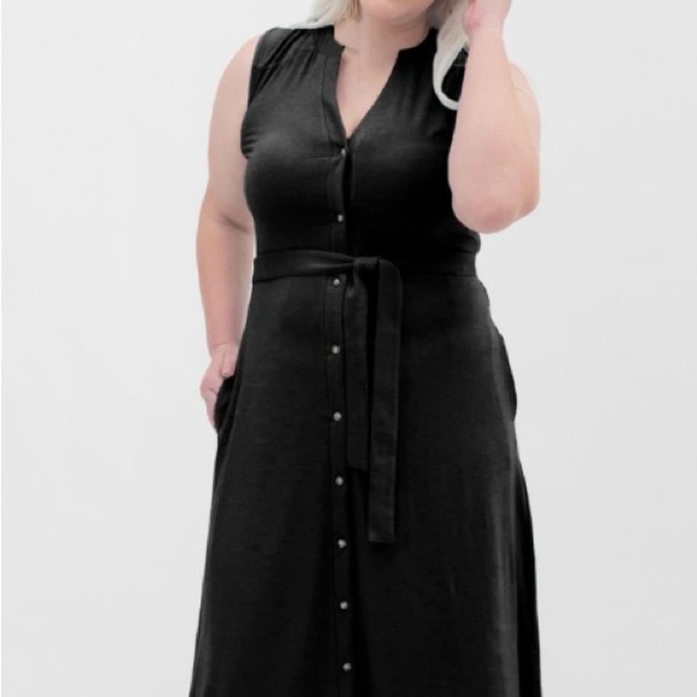 Encircled Comfy Button-Front Dress